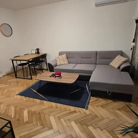 Apartment Petzvalova 51
