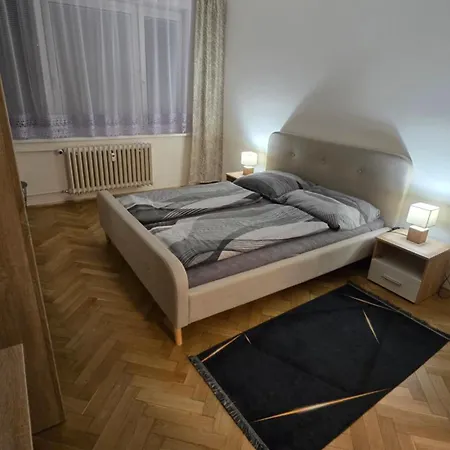 Apartman Petzvalova 51 *